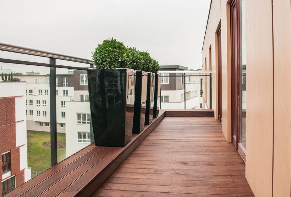 Taras z drewna egzotycznego