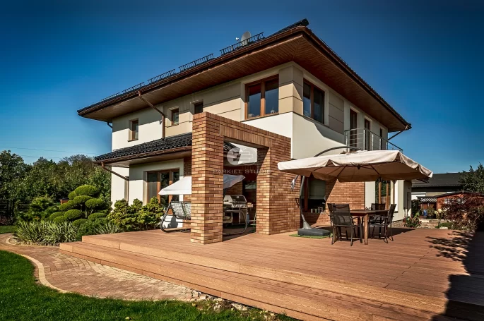 COMPOSITE BOARD BROWN